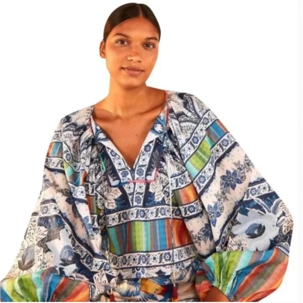 FARM Rio Blue Tropical Peasant Blouse Size S V Neck Long Sleeve‎ Colorful